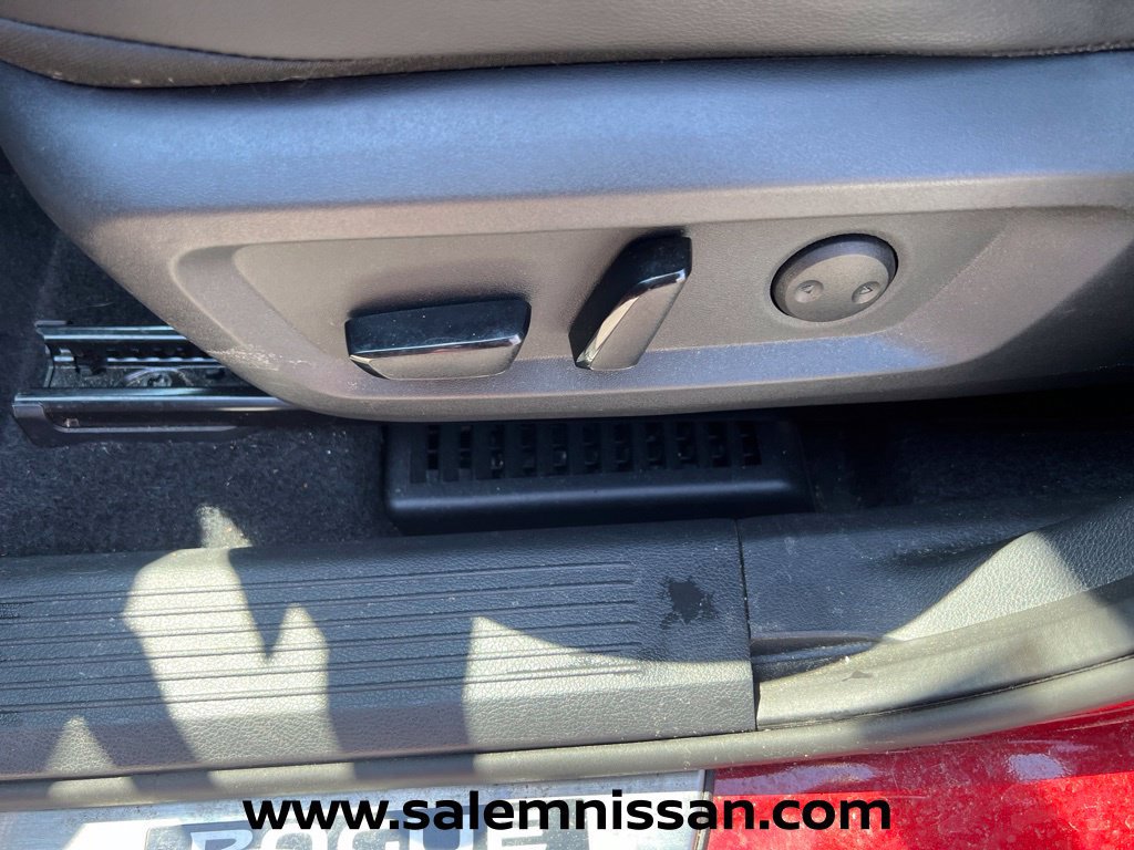Certified 2023 Nissan Rogue SL AWD/4WD image 16