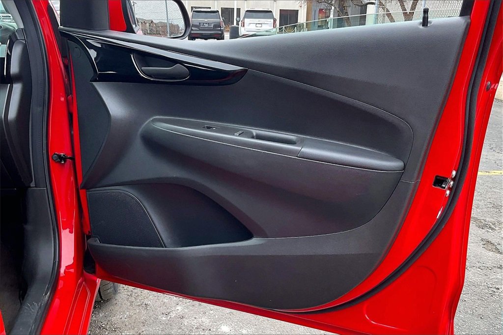 Used 2016 Chevrolet Spark LT image 21