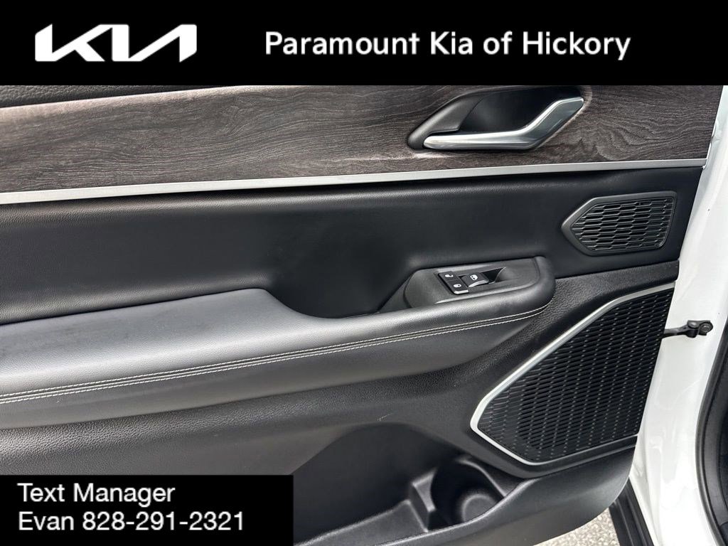 Used 2021 Jeep Grand Cherokee L Limited image 16