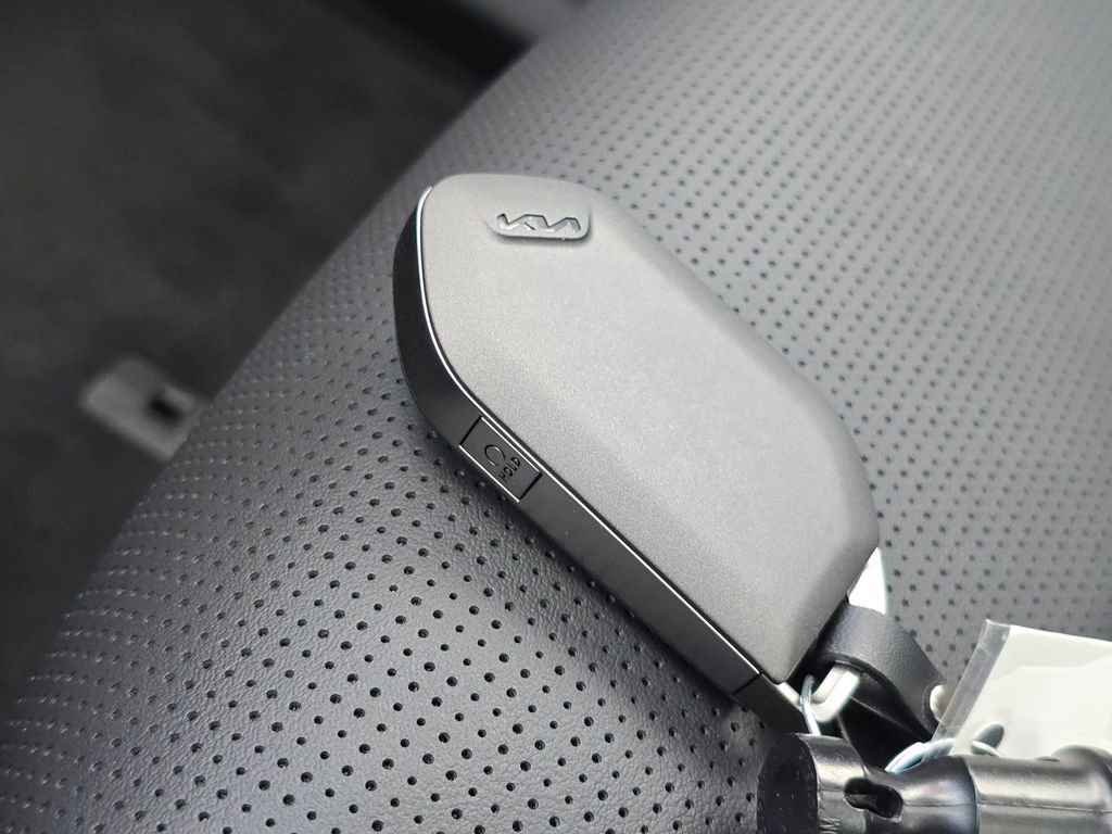 New 2026 Kia Sorento S w/ S Panoramic Sunroof Package image 32