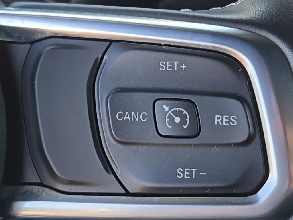 Used 2020 Jeep Wrangler Unlimited Sahara w/ Safety Group image 27