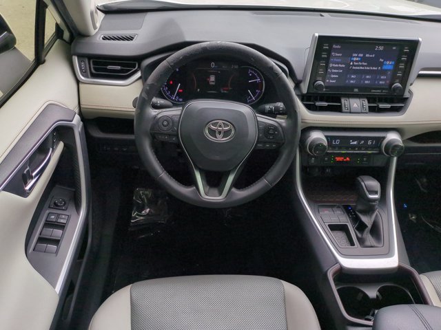 Used 2019 Toyota RAV4 Limited FWD image 15