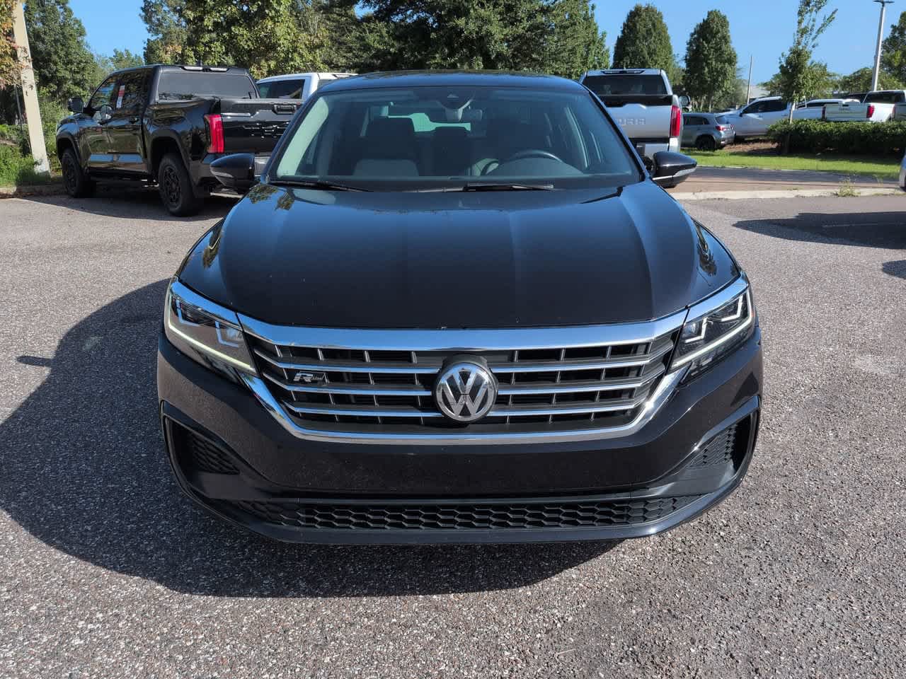 Used 2020 Volkswagen Passat 2.0T R-Line FWD image 9