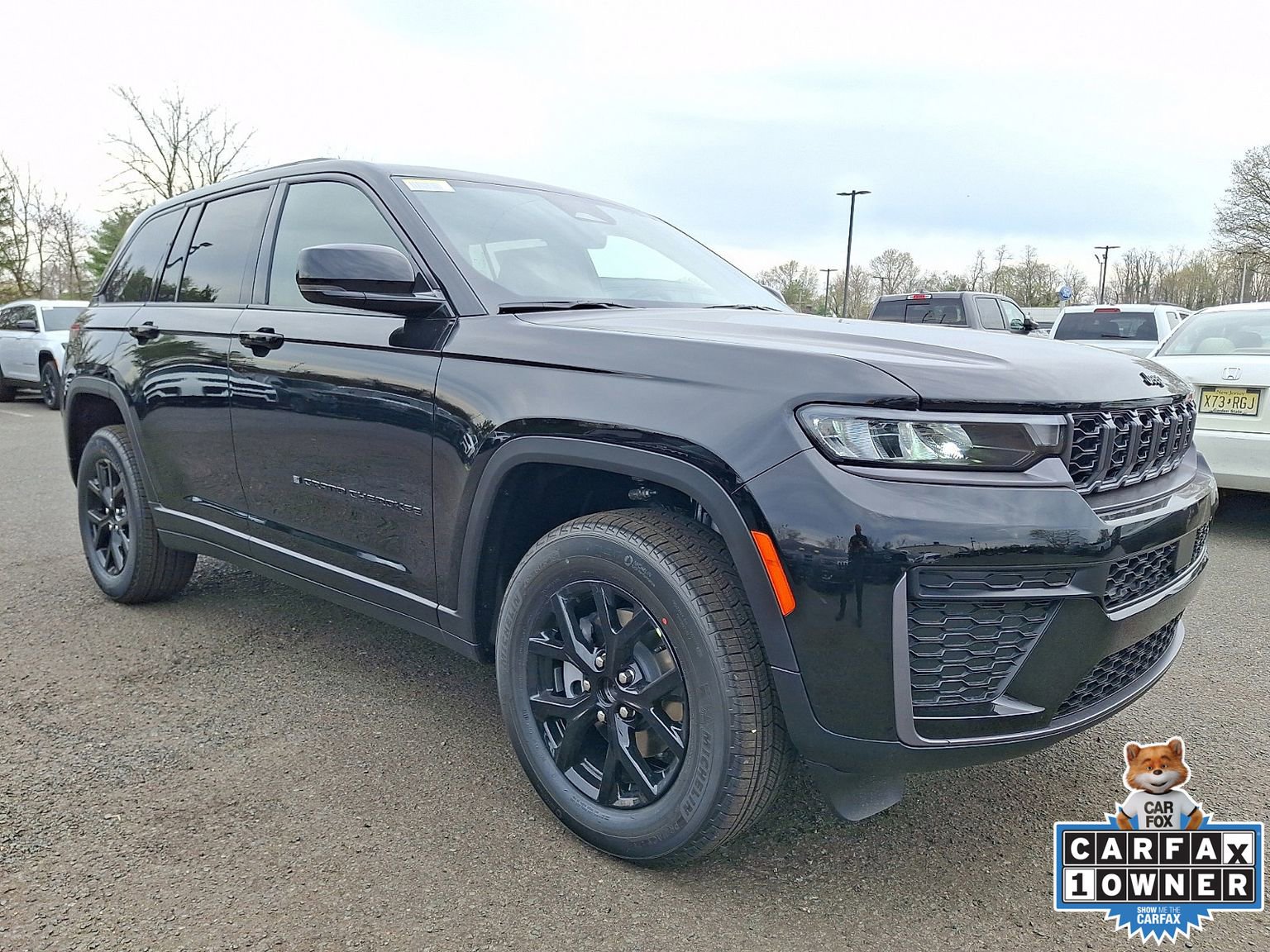 New 2026 Jeep Grand Cherokee Altitude image 2