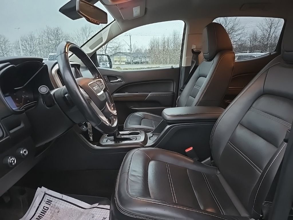 Used 2018 GMC Canyon Denali image 12