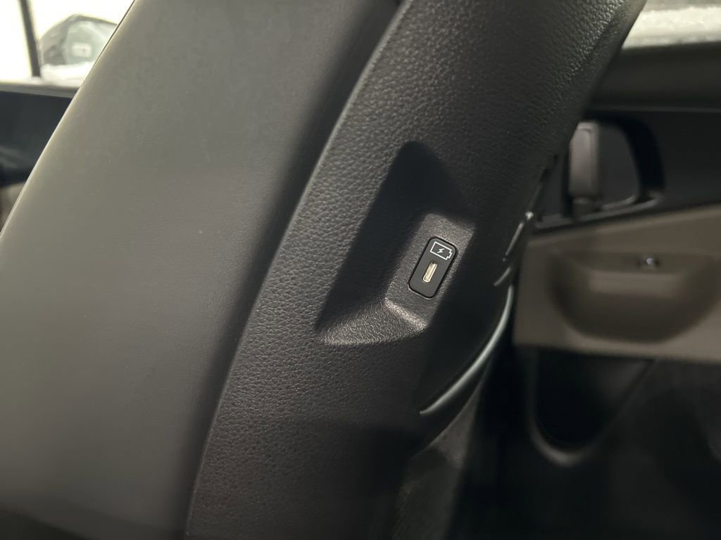 New 2026 Kia Carnival LXS image 25