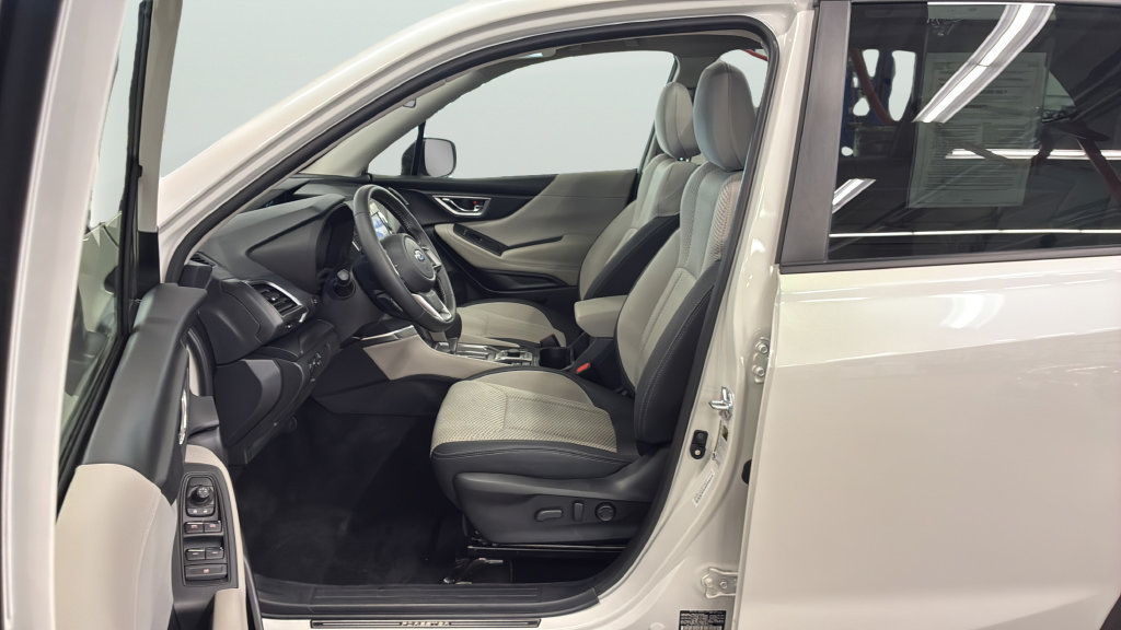 Certified 2024 Subaru Forester Premium AWD/4WD image 16