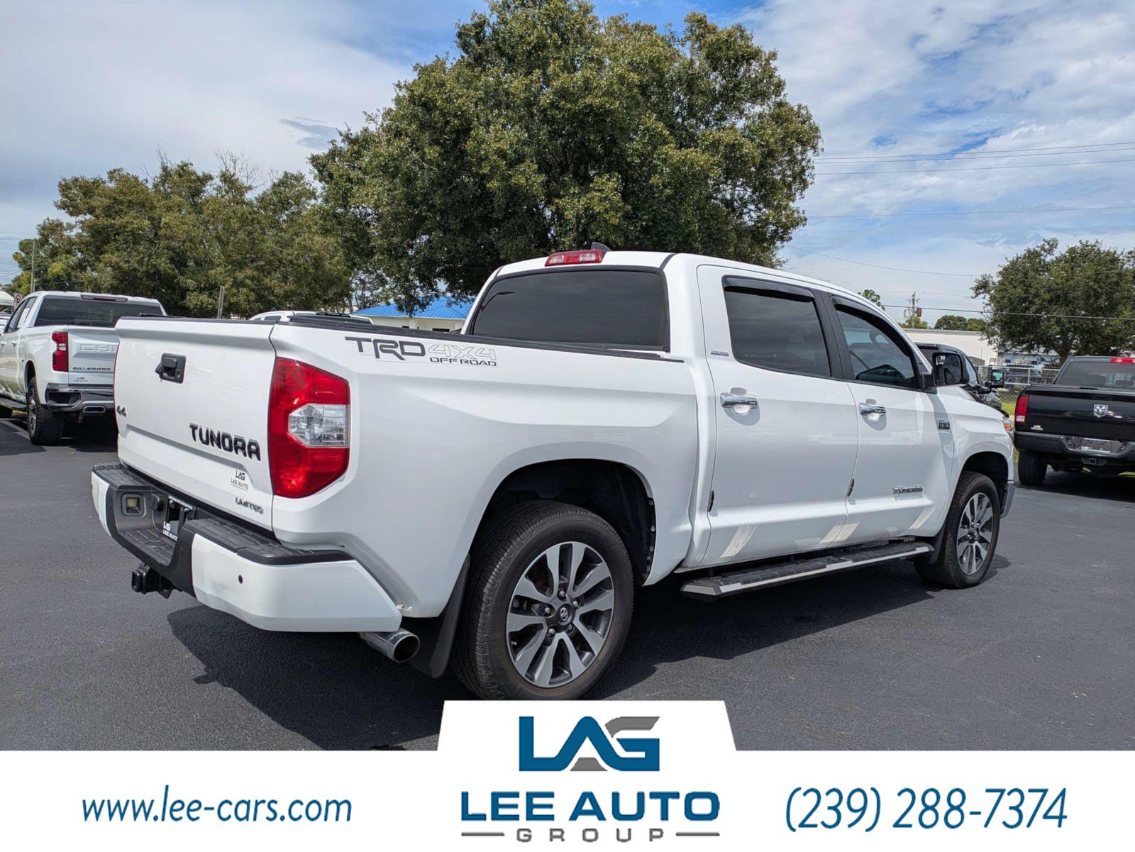 Used 2020 Toyota Tundra Limited w/ Limited Premium Package AWD/4WD image 3