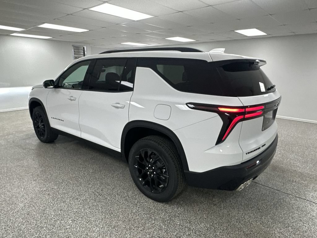 New 2026 Chevrolet Traverse LT w/ Midnight/Sport Edition AWD/4WD image 6