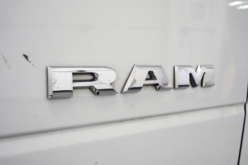 Used 2024 RAM 3500 Big Horn AWD/4WD image 9