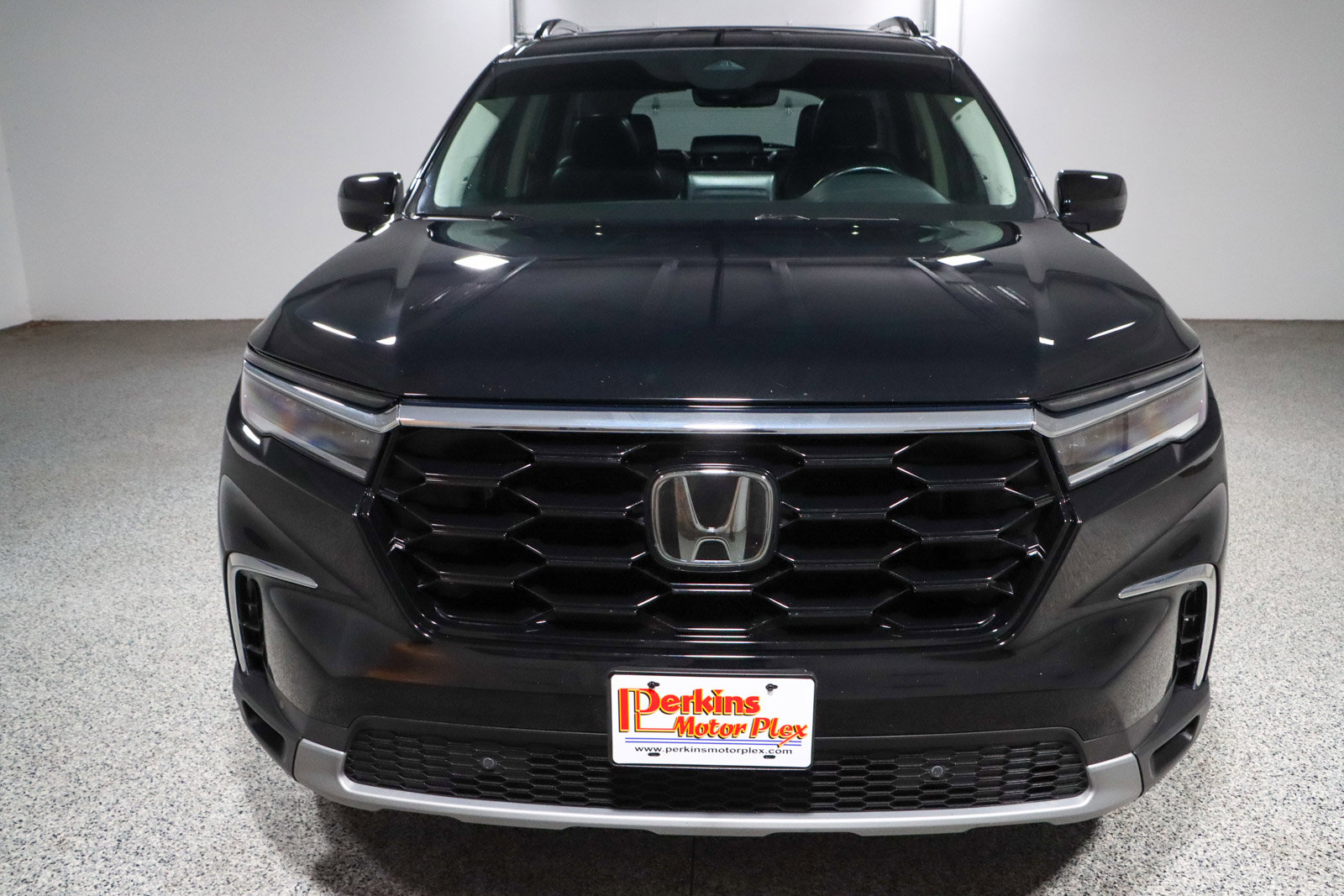Used 2023 Honda Pilot Touring image 4