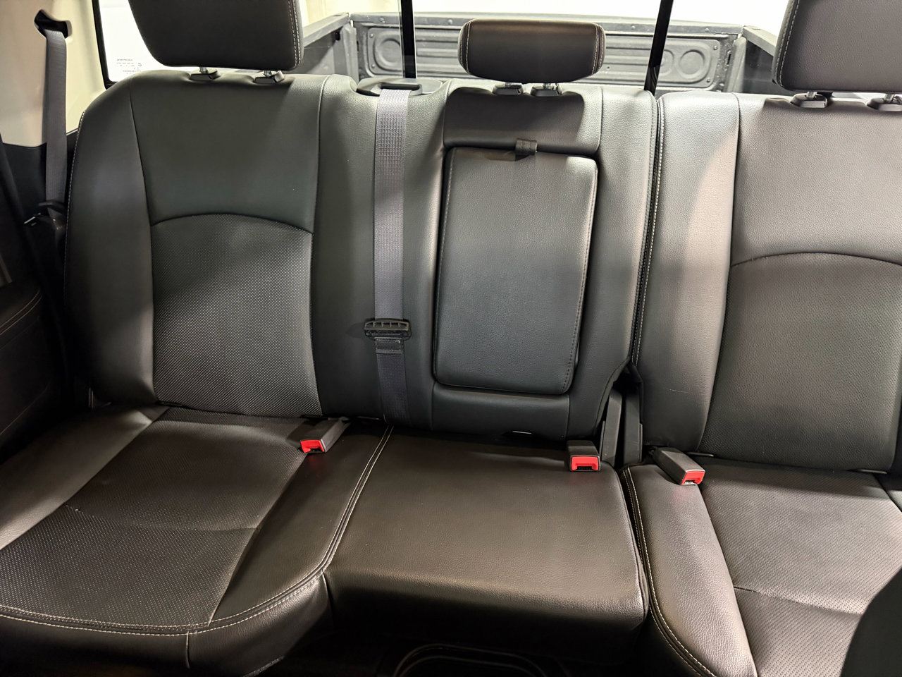 Used 2015 RAM 1500 Laramie w/ Convenience Group image 26