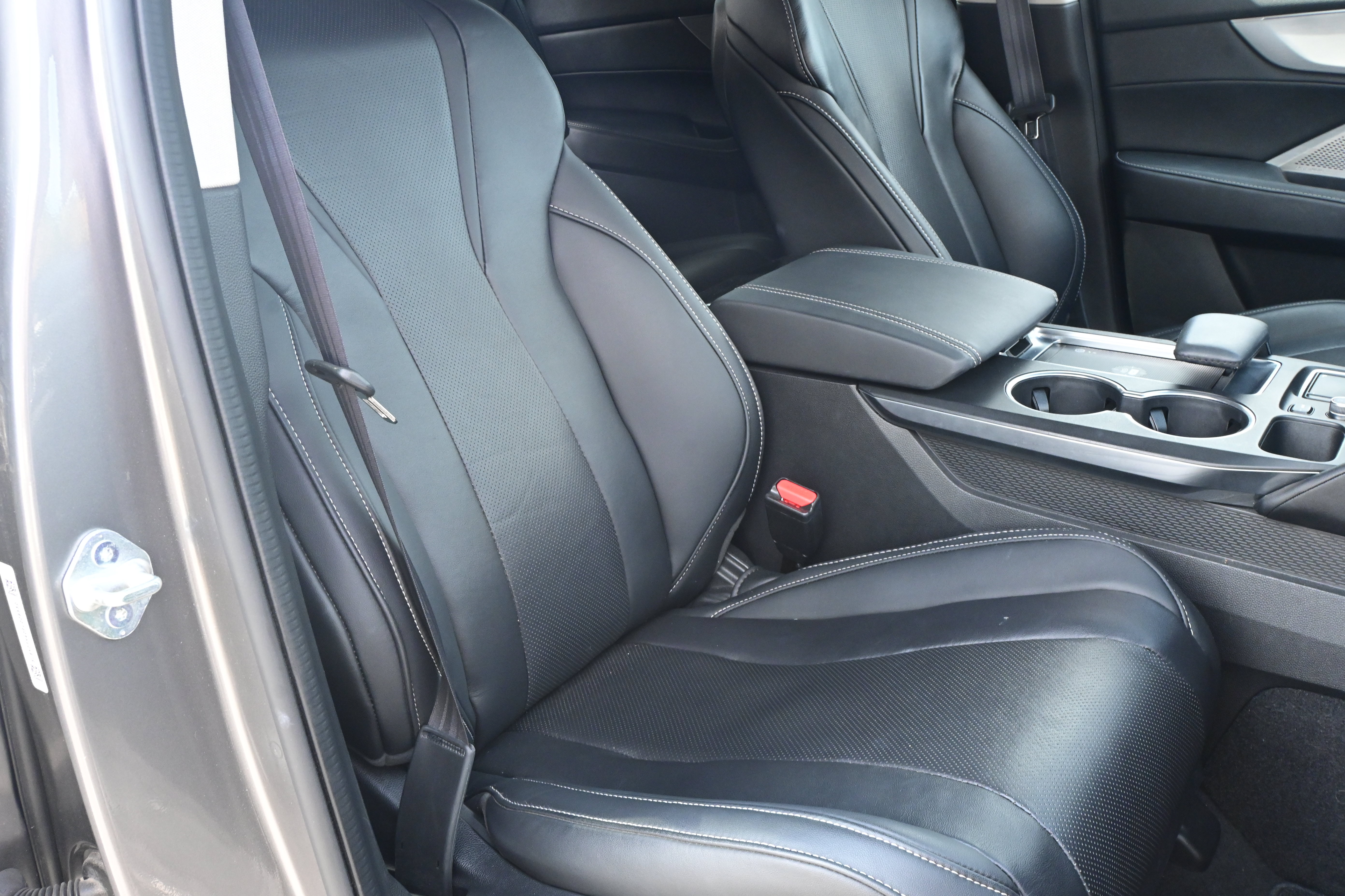 Used 2023 Acura MDX FWD w/ Technology Package image 34