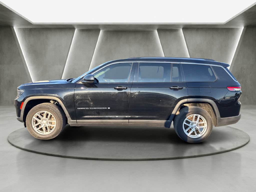 Used 2023 Jeep Grand Cherokee L Laredo w/ Luxury Tech Group I AWD/4WD image 4