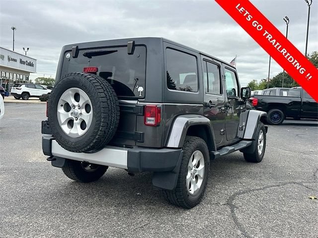 Used 2014 Jeep Wrangler Unlimited Sahara AWD/4WD image 8
