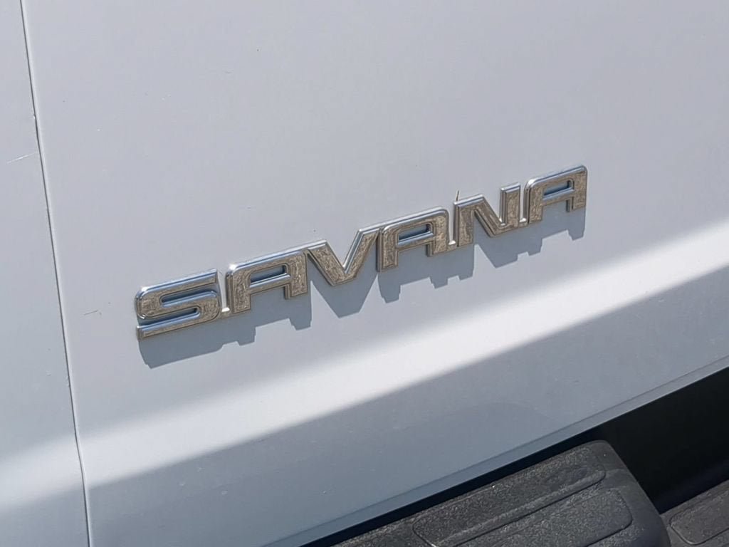 Used 2022 GMC Savana 3500 LS RWD image 33