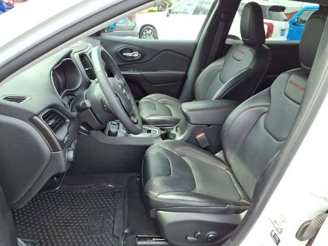 Used 2022 Jeep Cherokee Trailhawk w/ Premium Leather Package image 4