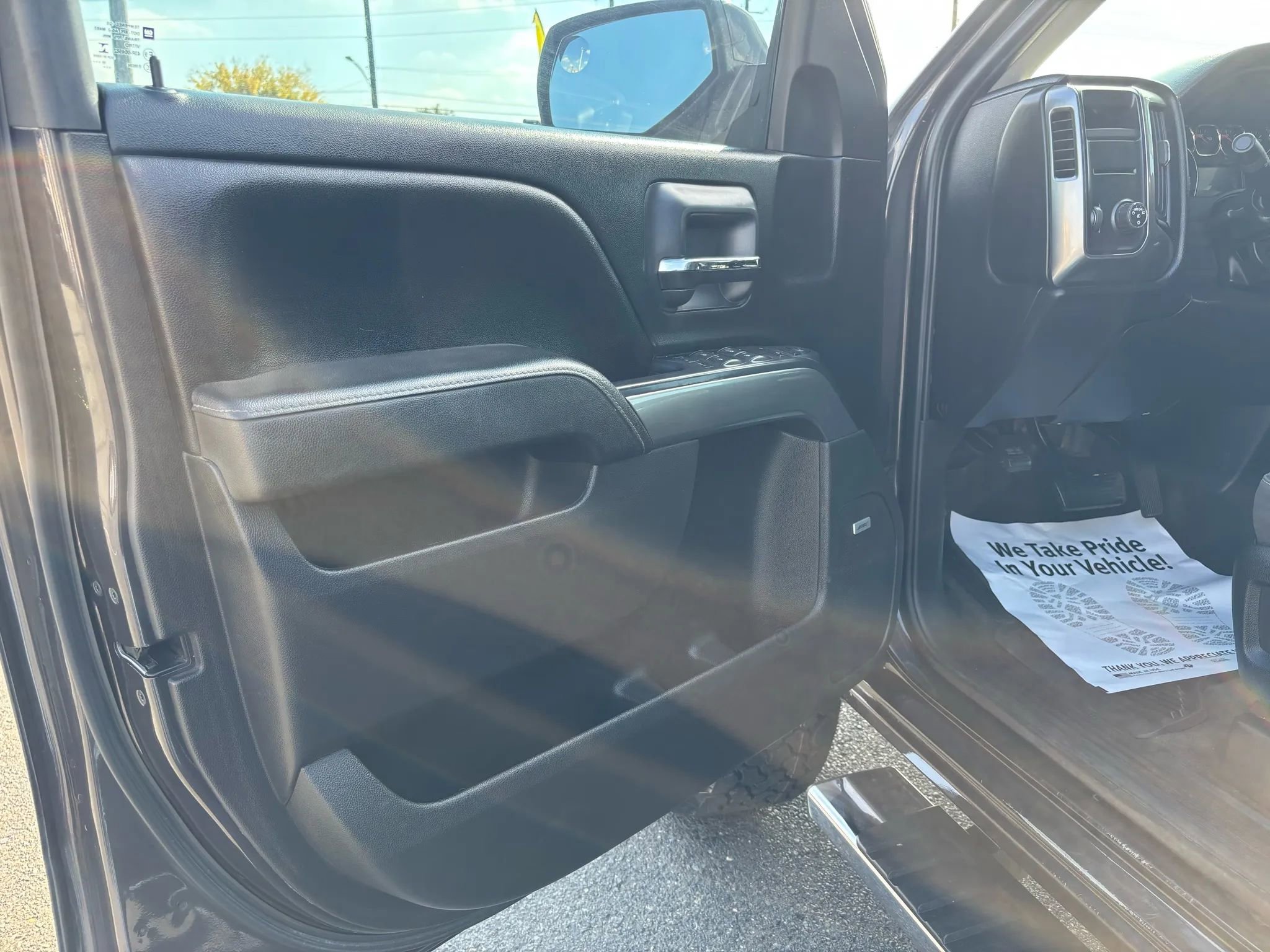 Used 2015 Chevrolet Silverado 1500 LT w/ LT Convenience Package image 20