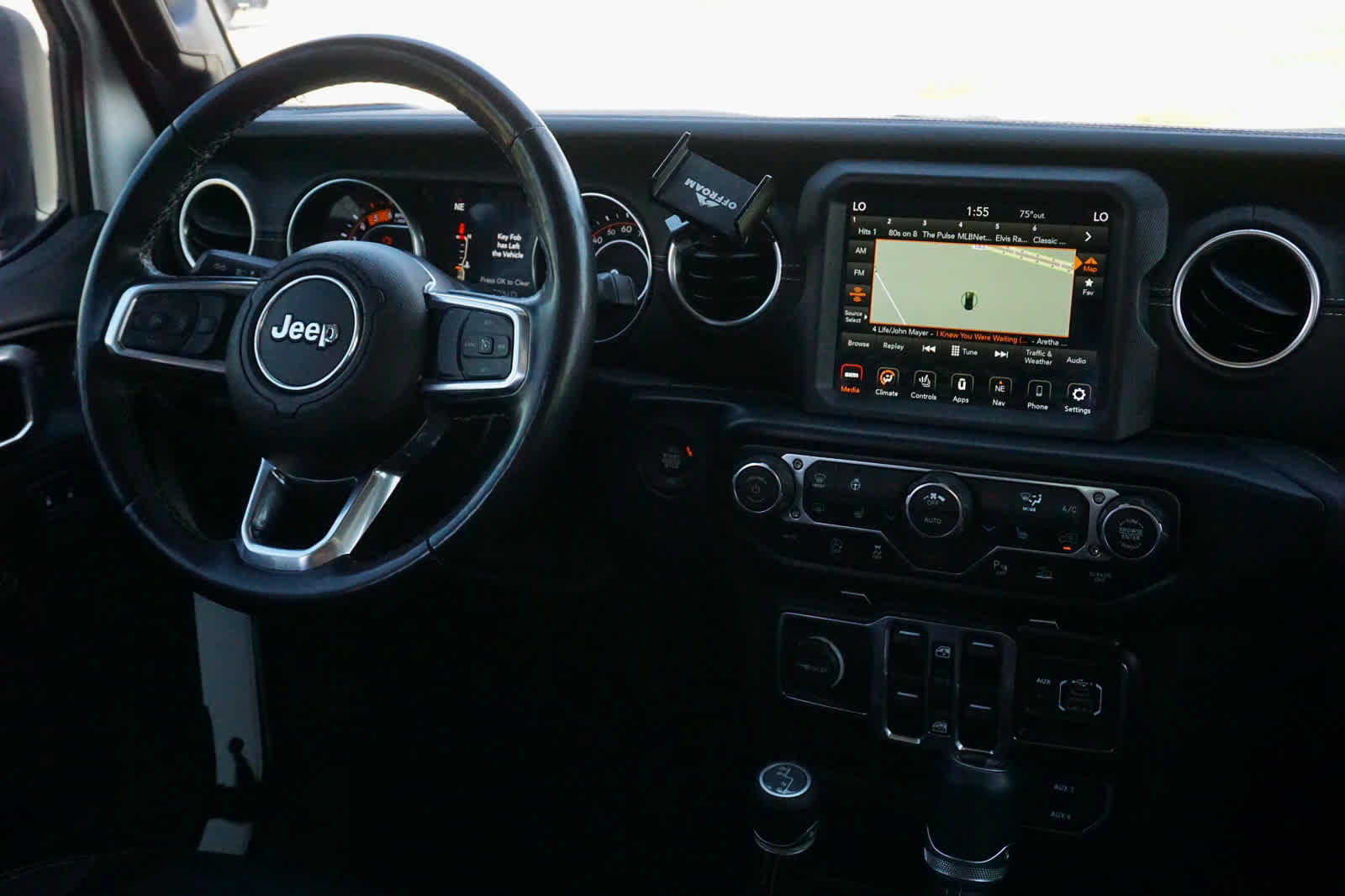 Used 2021 Jeep Wrangler Unlimited Sahara AWD/4WD image 7