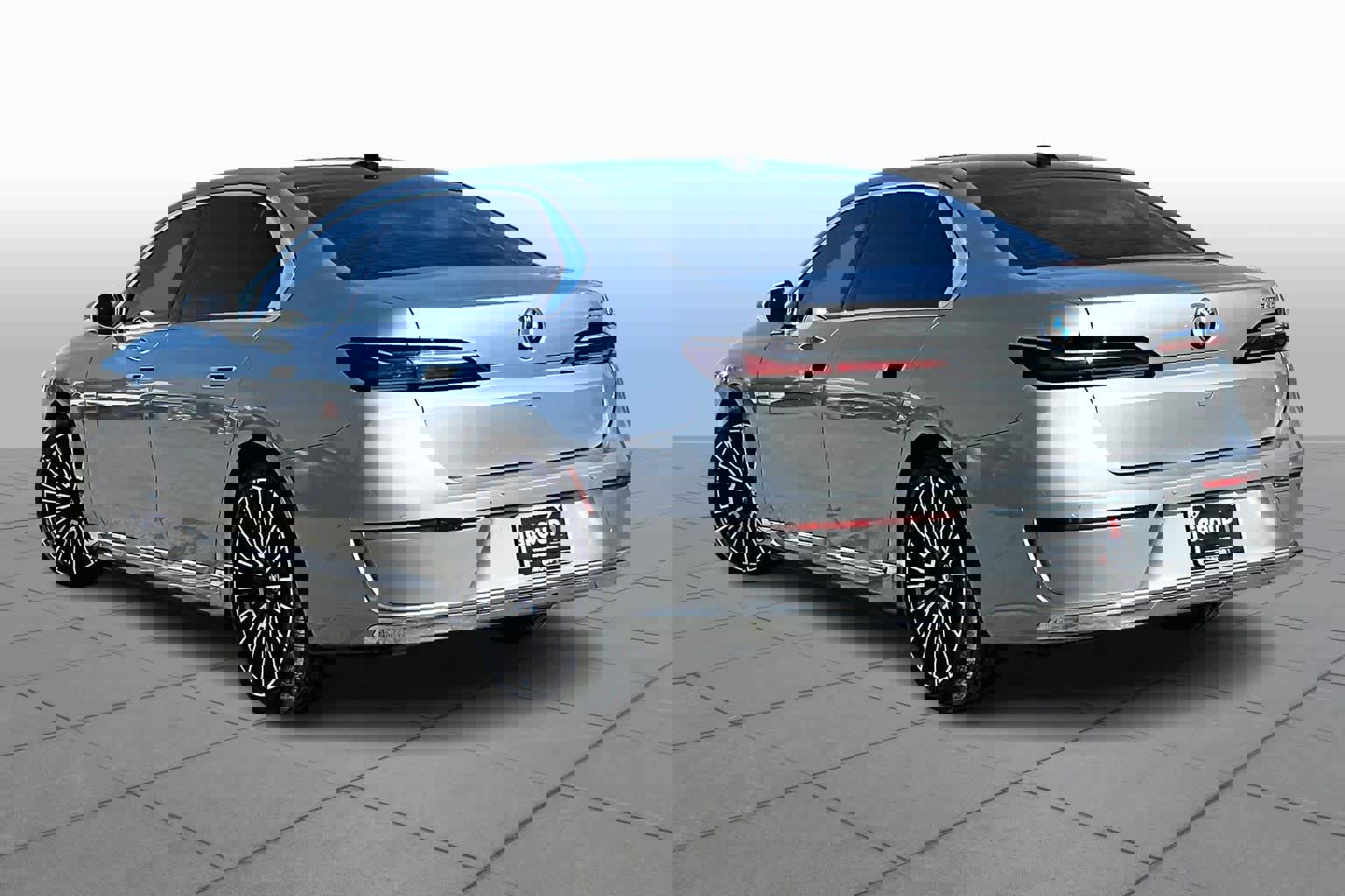 Used 2025 BMW i7 eDrive50 image 11