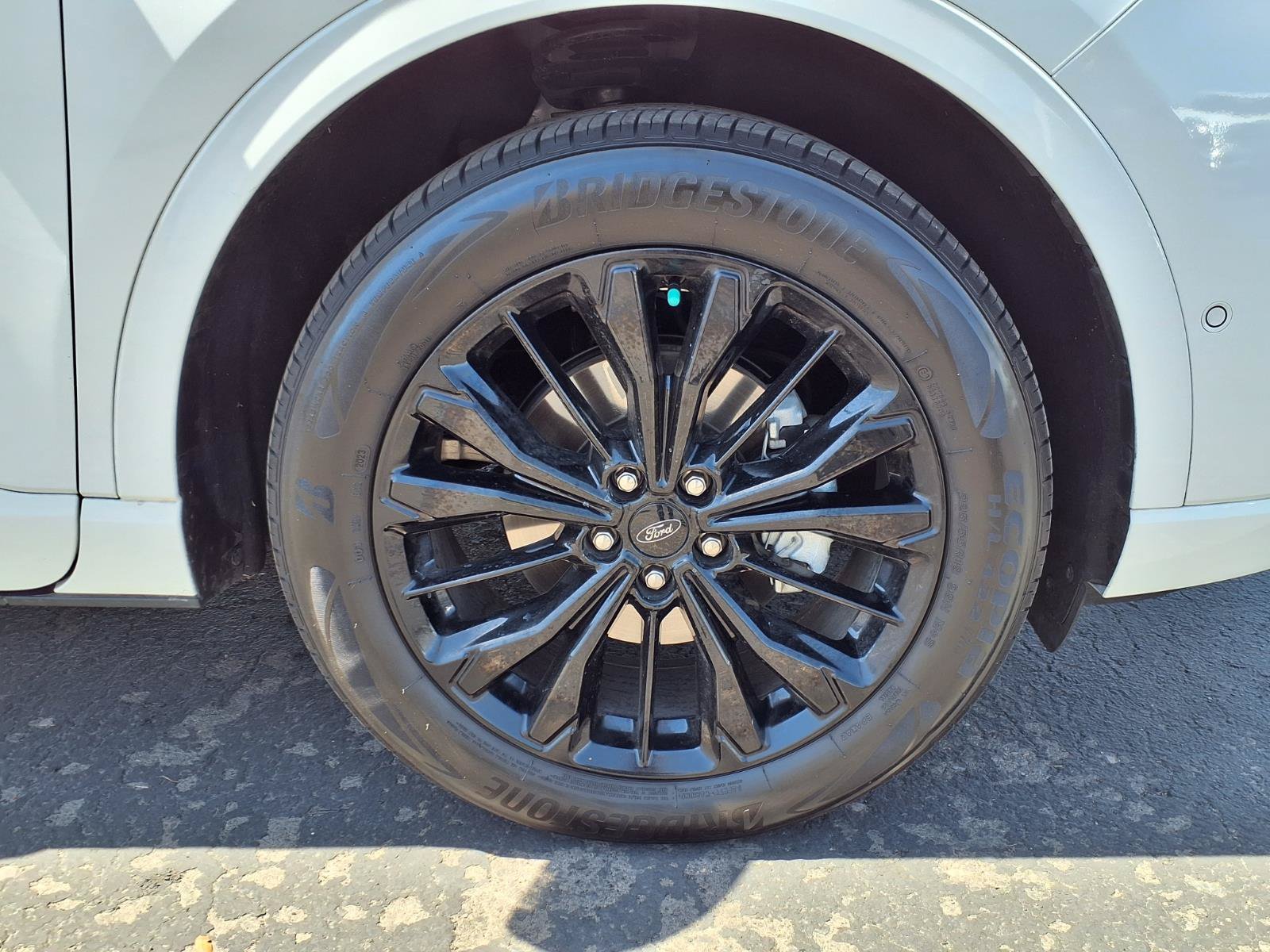 Certified 2023 Ford Escape ST-Line Elite w/ Premium Technology Package AWD/4WD image 9