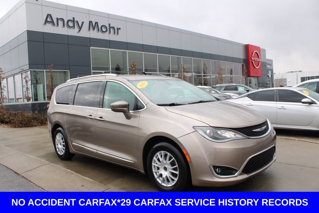 Used 2018 Chrysler Pacifica Touring-L Plus