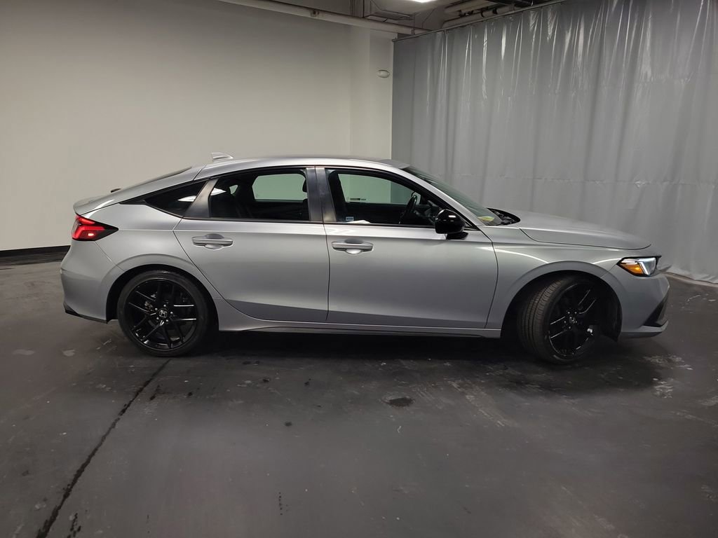 Used 2023 Honda Civic Sport image 9