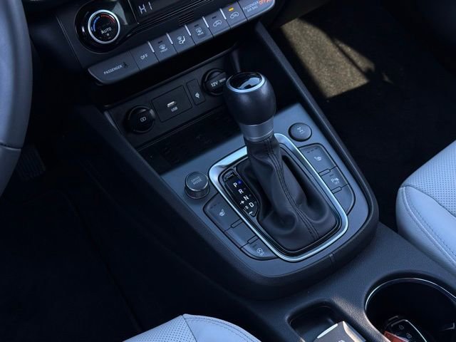 Used 2023 Hyundai Kona Limited image 26