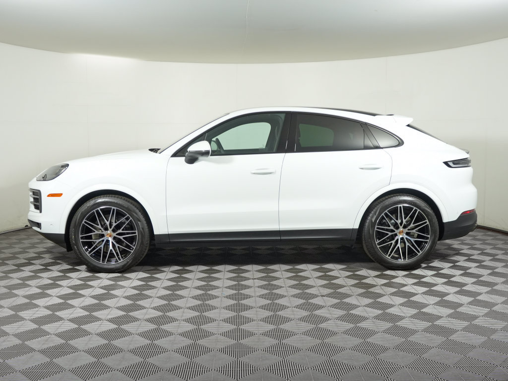 New 2026 Porsche Cayenne Coupe AWD/4WD image 2