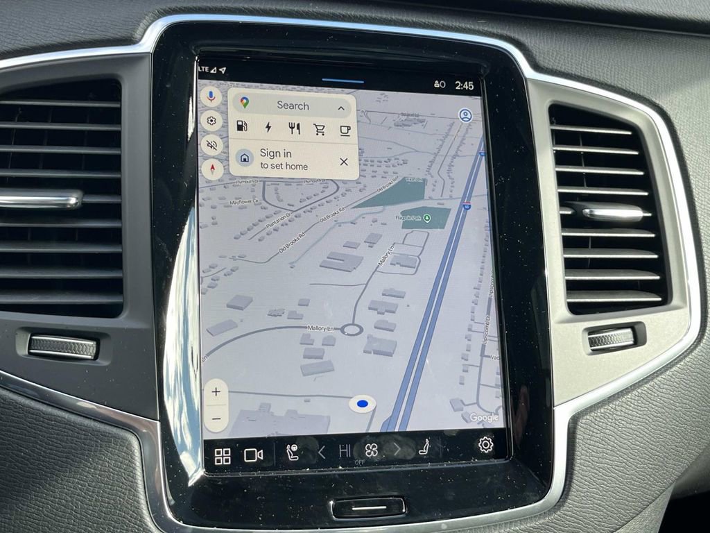 Used 2025 Volvo XC90 T8 Core w/ Protection Package Premier image 32