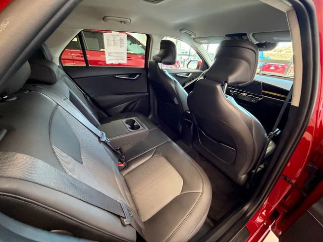 Used 2024 Kia Niro EX FWD image 39