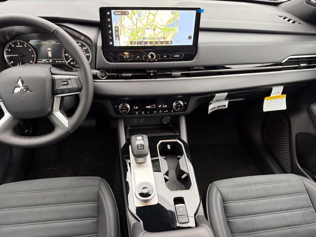 New 2026 Mitsubishi Outlander LE FWD image 32