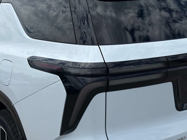 New 2026 Chevrolet Traverse High Country w/ LPO, Floor Liner Package AWD/4WD image 11