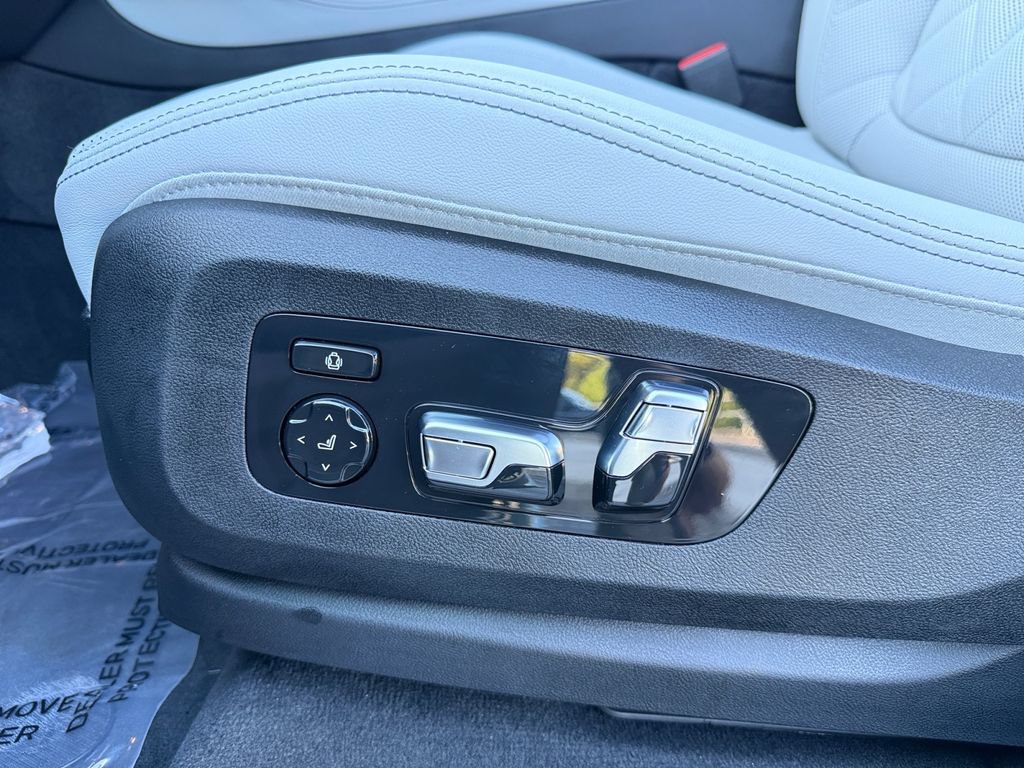 Certified 2026 BMW X5 xDrive40i AWD/4WD image 37