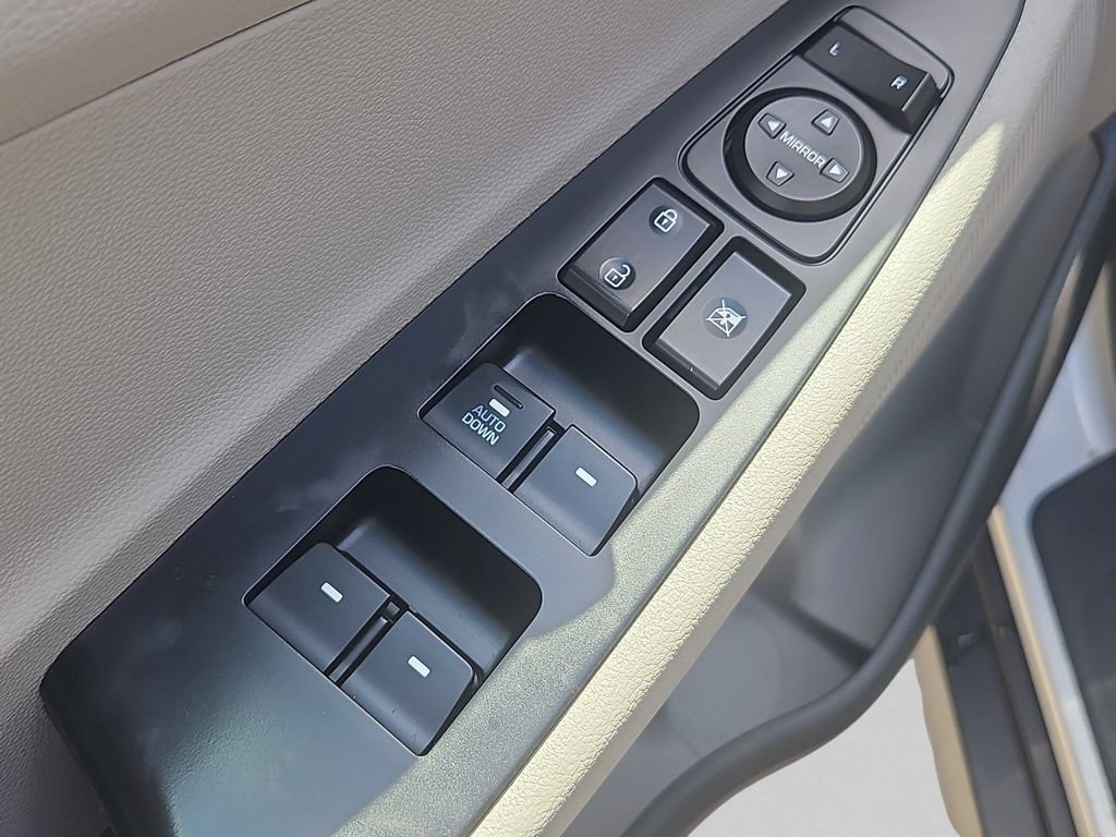 Used 2018 Hyundai Tucson SE AWD/4WD image 15