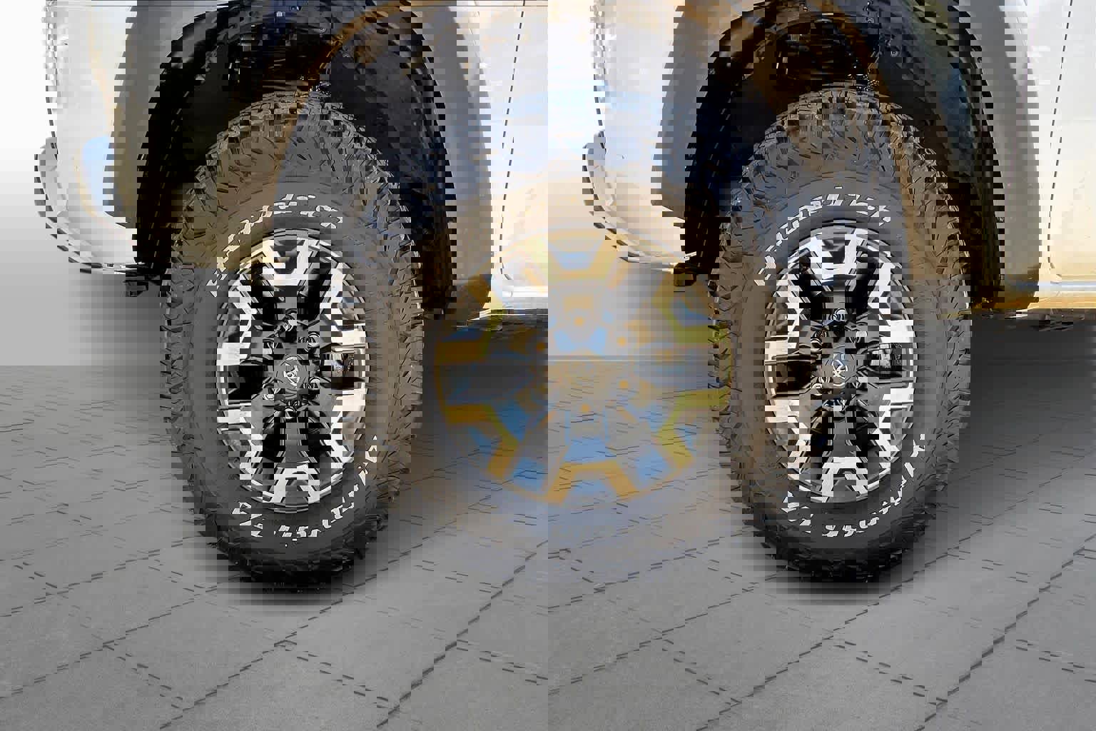 Used 2023 Toyota Tacoma TRD Off-Road image 10