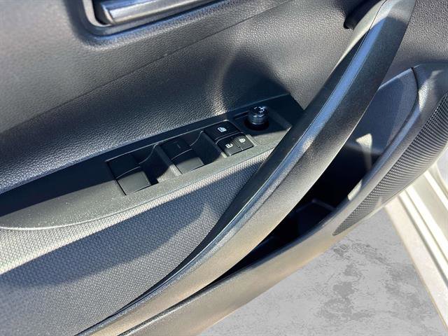 Used 2023 Toyota Corolla LE image 9