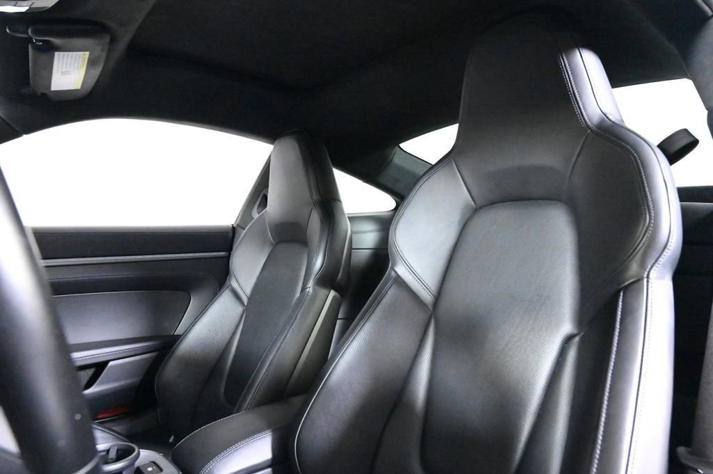 Certified 2022 Porsche 911 Carrera RWD image 5