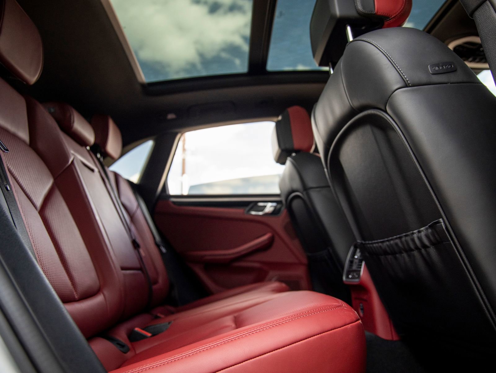 Certified 2023 Porsche Macan image 43