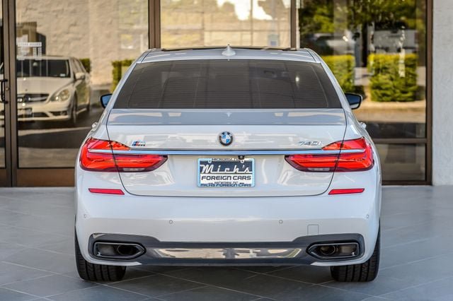 Used 2017 BMW 740i RWD image 8