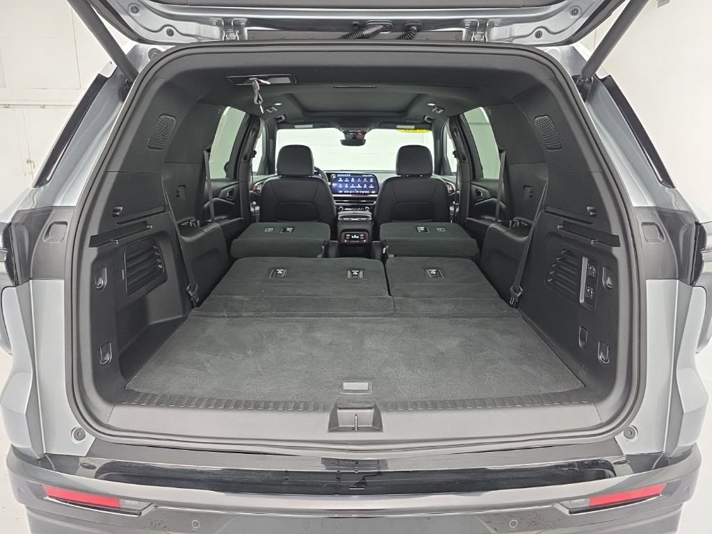 Used 2026 Chevrolet Traverse RS AWD/4WD image 63
