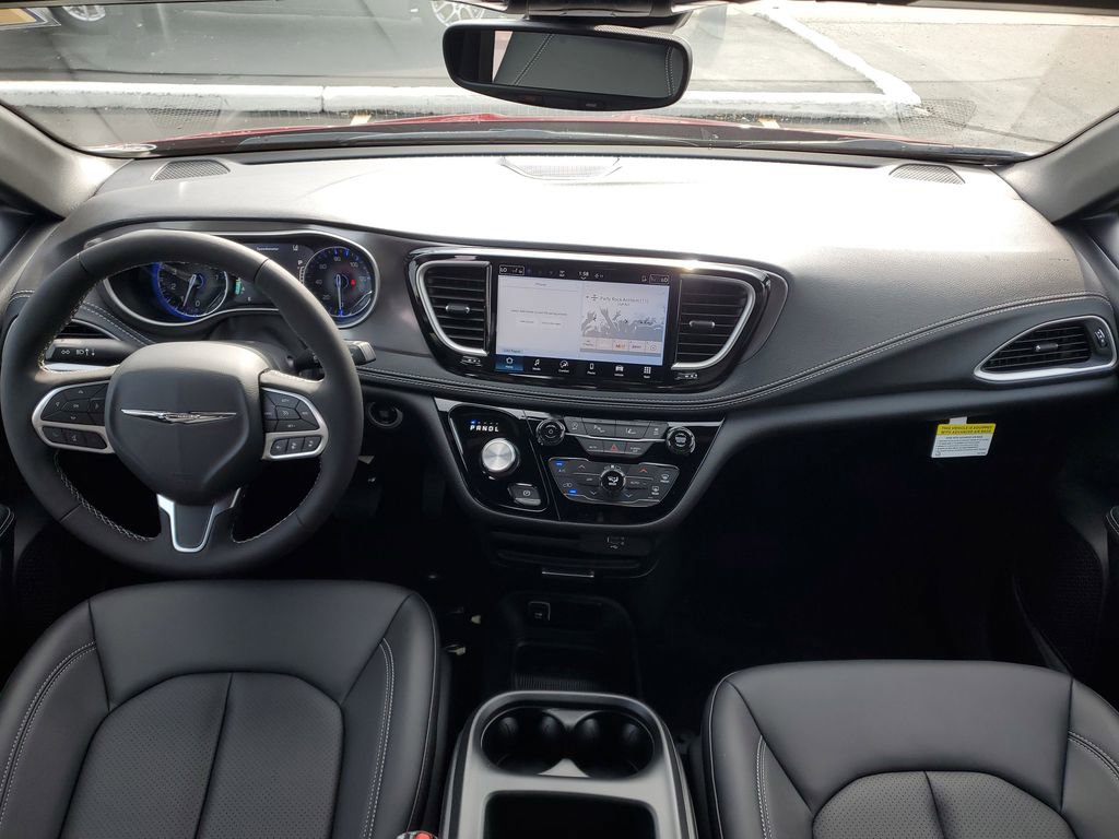 New 2026 Chrysler Pacifica Select image 26