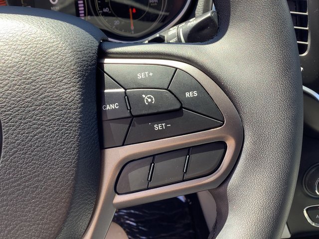 Used 2021 Jeep Cherokee Latitude Lux w/ Trailer Tow Group image 12