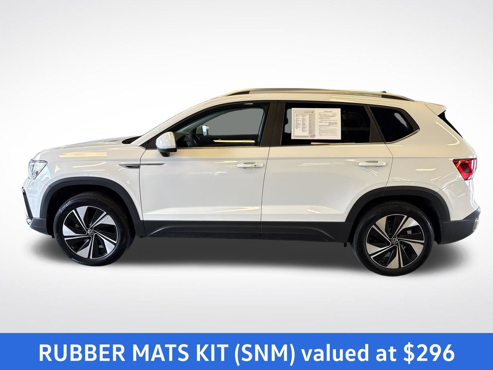 Certified 2024 Volkswagen Taos SE image 2