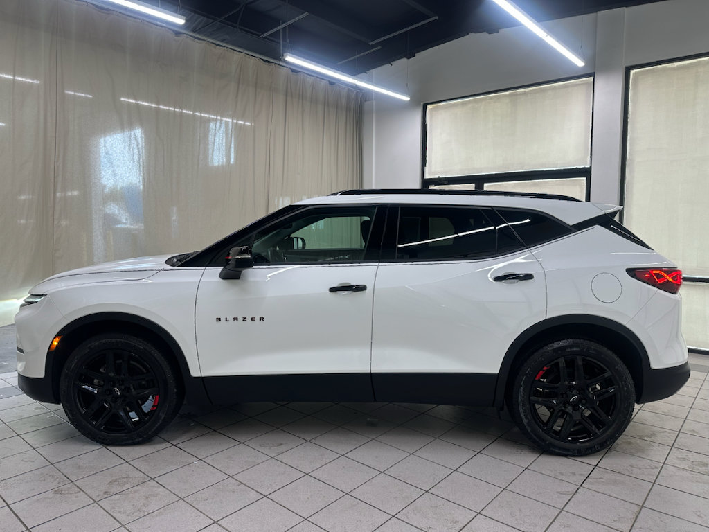 Certified 2024 Chevrolet Blazer LT w/ Redline Edition FWD image 12