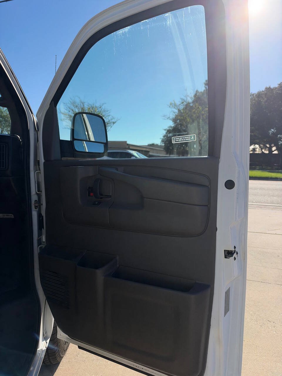 Used 2015 Chevrolet Express 2500 RWD image 64
