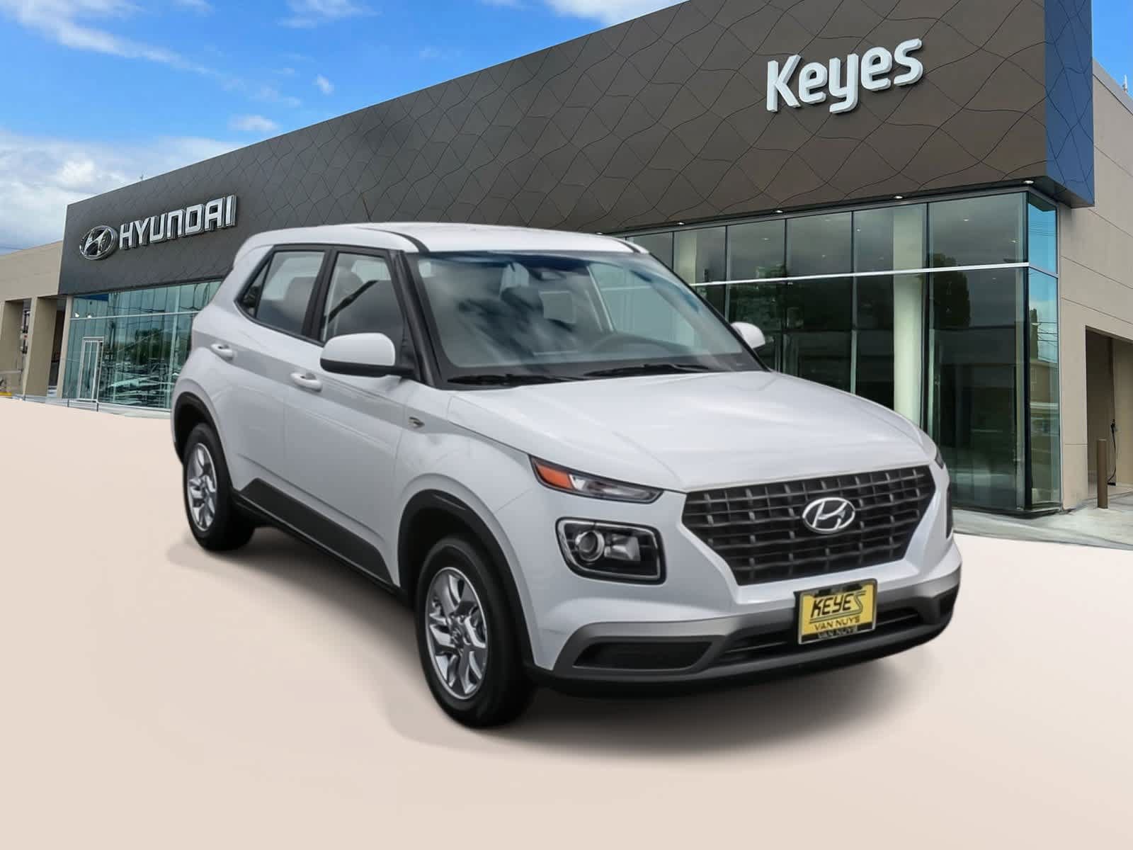 Certified 2026 Hyundai Venue SE FWD image 3