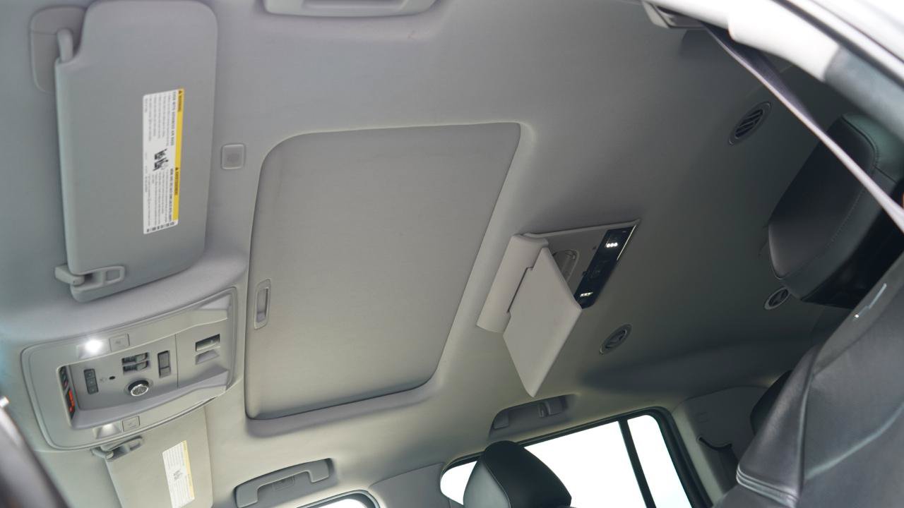 Used 2019 Cadillac Escalade ESV Luxury AWD/4WD image 87
