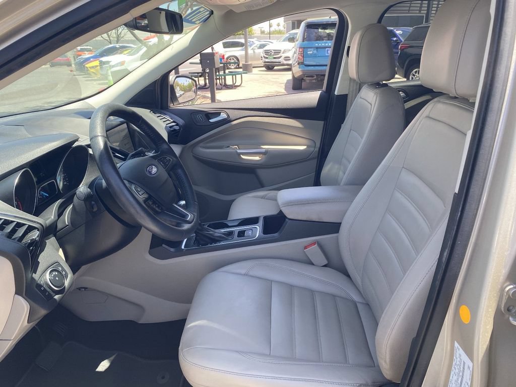 Used 2017 Ford Escape Titanium FWD image 17