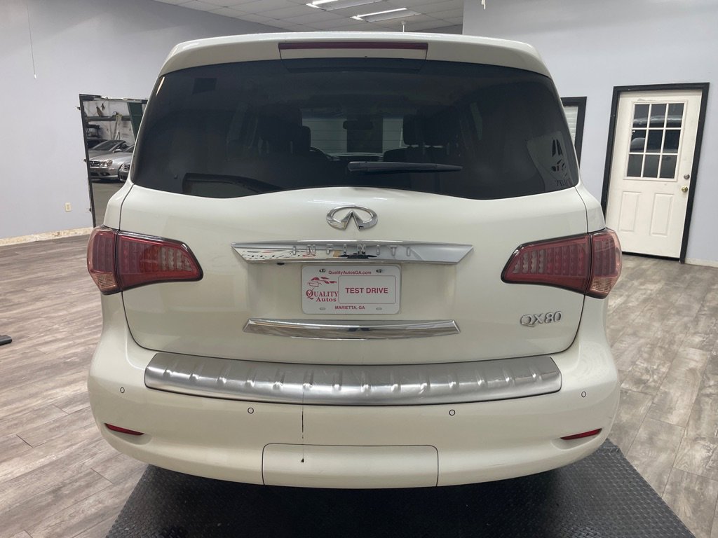 Used 2016 INFINITI QX80 Luxe w/ 22" Wheel Package image 9